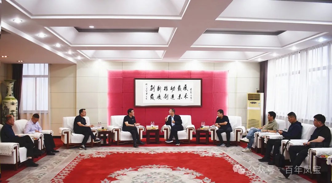 山东日照港集团董事长张江南一行到时搏app官方版下载走访调研